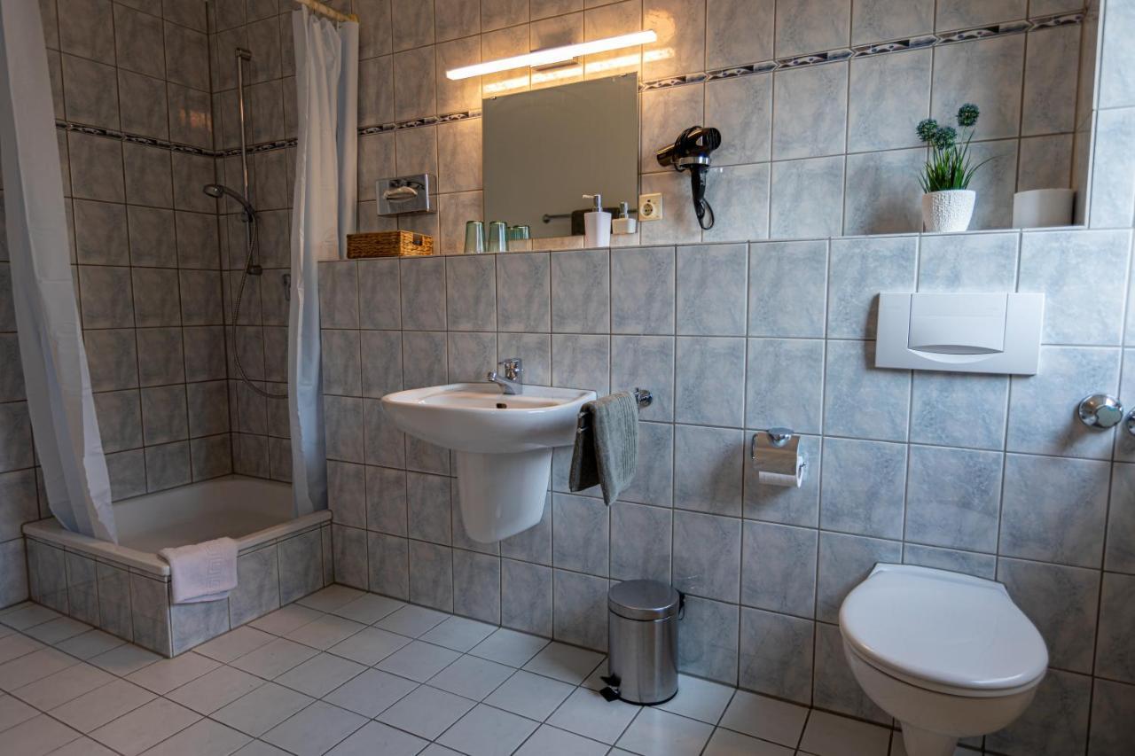 Hotel St. Peter Dormagen Ngoại thất bức ảnh